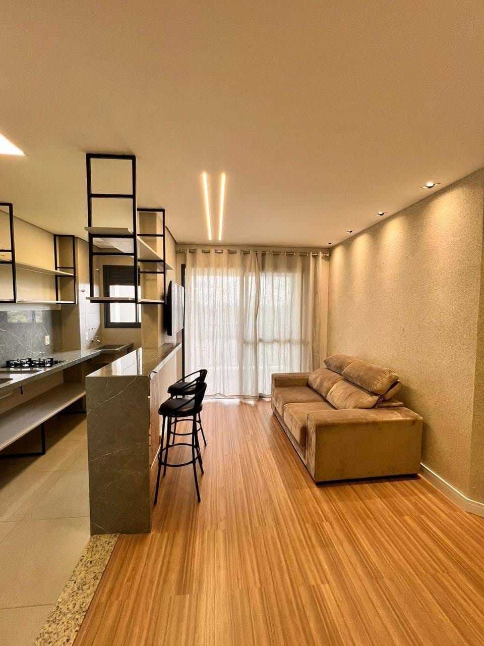 Apartamento à venda, Edifício Freedom, 1 suíte, MOBILIADO -  Gleba Fazenda Palhano, Londrina, PR