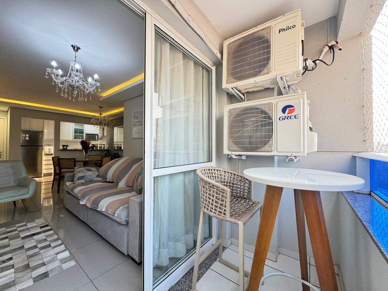 Apartamento à venda, 69m² úteis, Edifício Solario Jardin Residence, 2 quartos, completo em armários  - Centro, Londrina, PR.