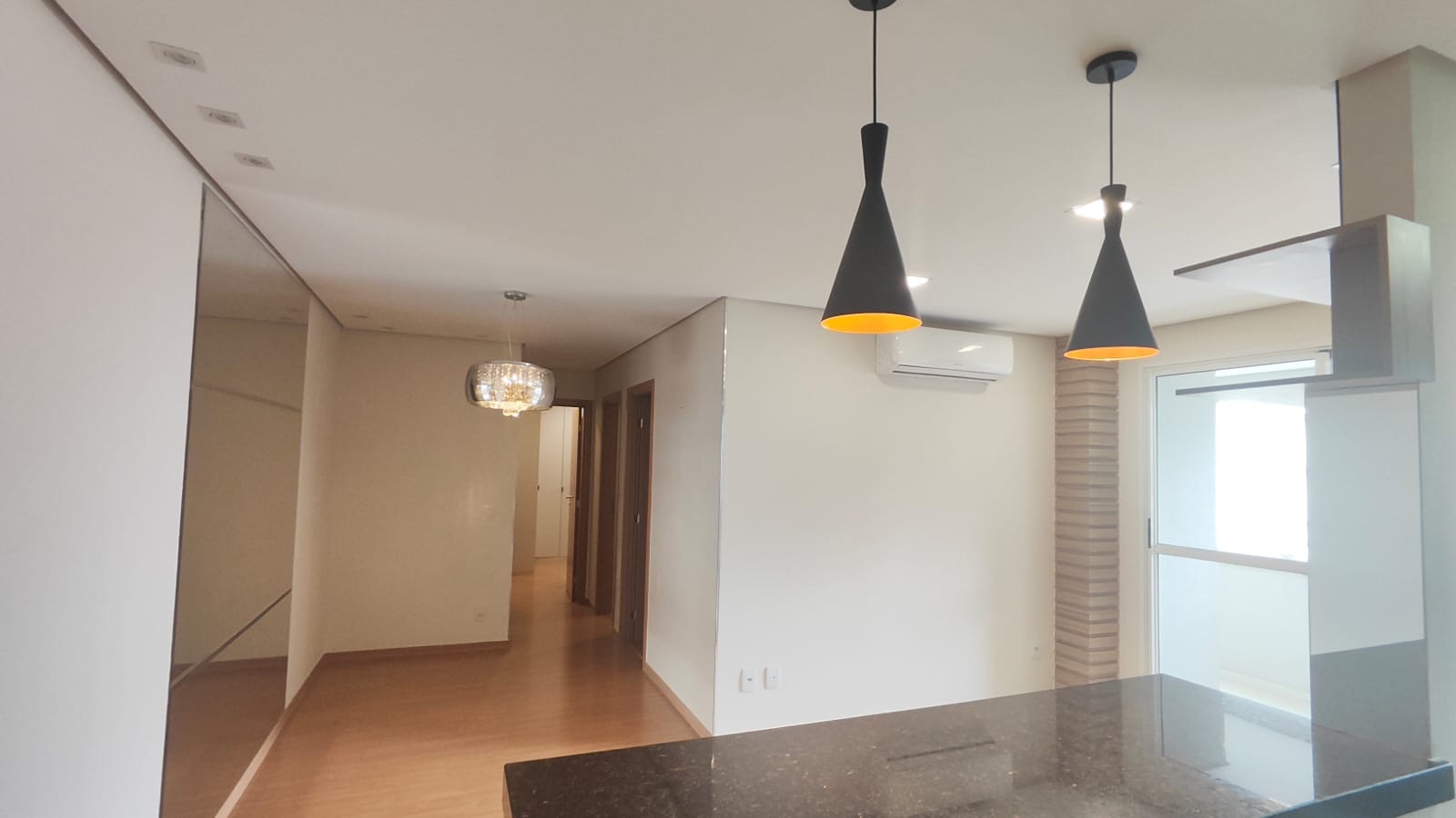 Apartamento à venda, na região Gleba Palhano 1, Londrina, PR