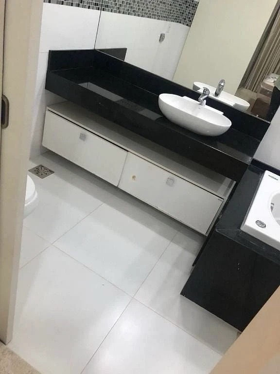 Sobrado à venda, Condomínio Royal Forest, 220m² úteis, 3 suítes, piscina, quintal, 4 vagas - Esperança, Londrina, PR