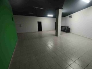 Barracão para locação, Av. Maringá, 358M² úteis, amplo, 5 garagens, Londrina-PR