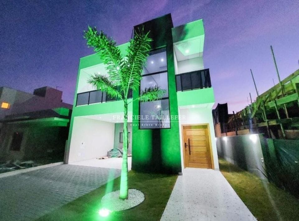 Triplex 205m²/3 suítes/4 vagas/sistema alexa - TÁUA ARANGUA - Londrina Pr