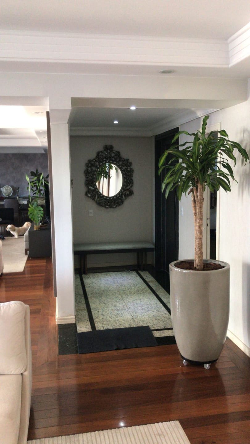 Apartamento à venda, Edifício London Lake, 263m² úteis, 2 suítes, ampla varanda com churrasqueira, 3 vagas - Caiçaras, Londrina, PR