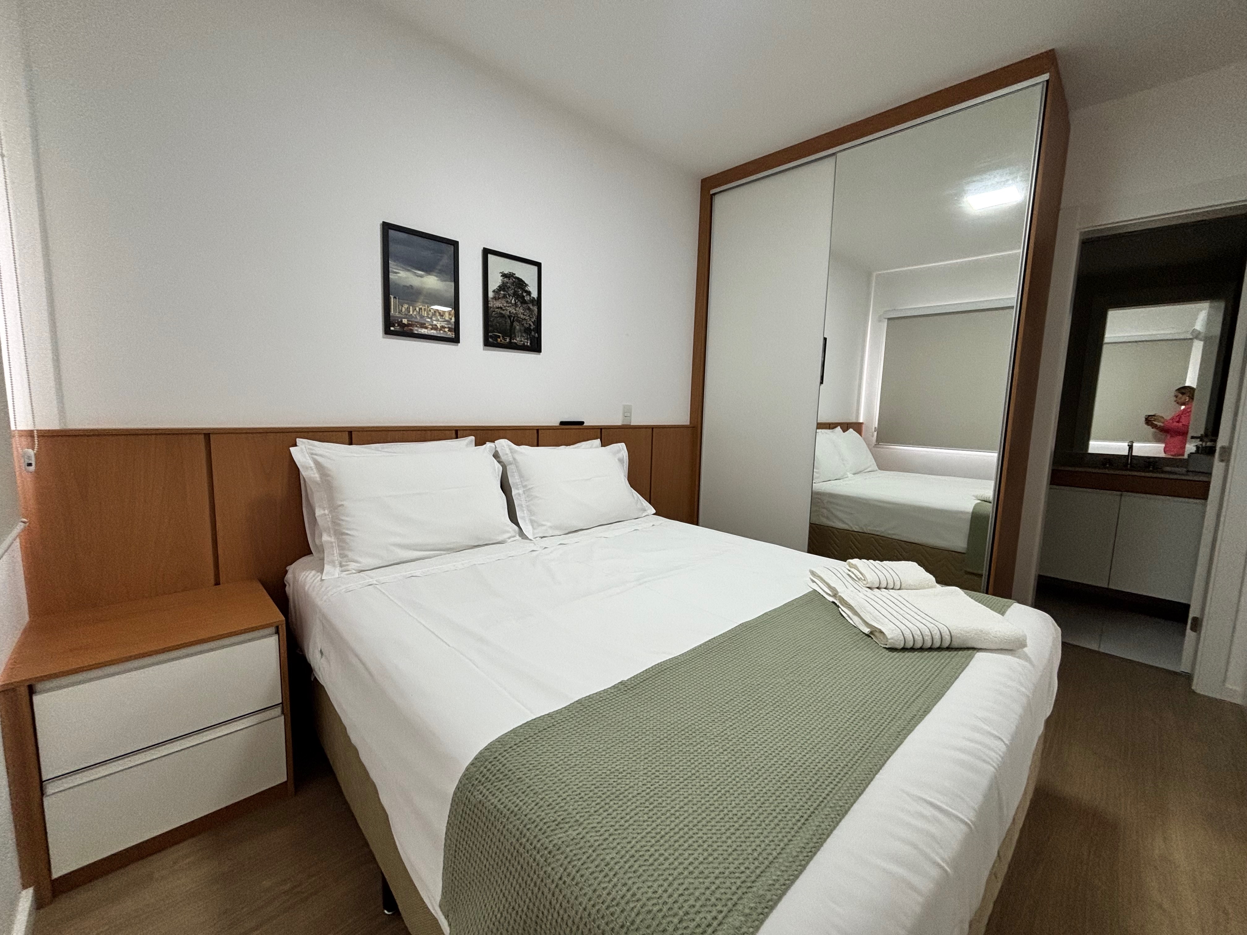 Apartamento para venda e locação, Edifício JH Palhano, 48,48 m² úteis, 1 quarto, mobiliado, andar alto - Gleba Fazenda Palhano, Londrina, PR