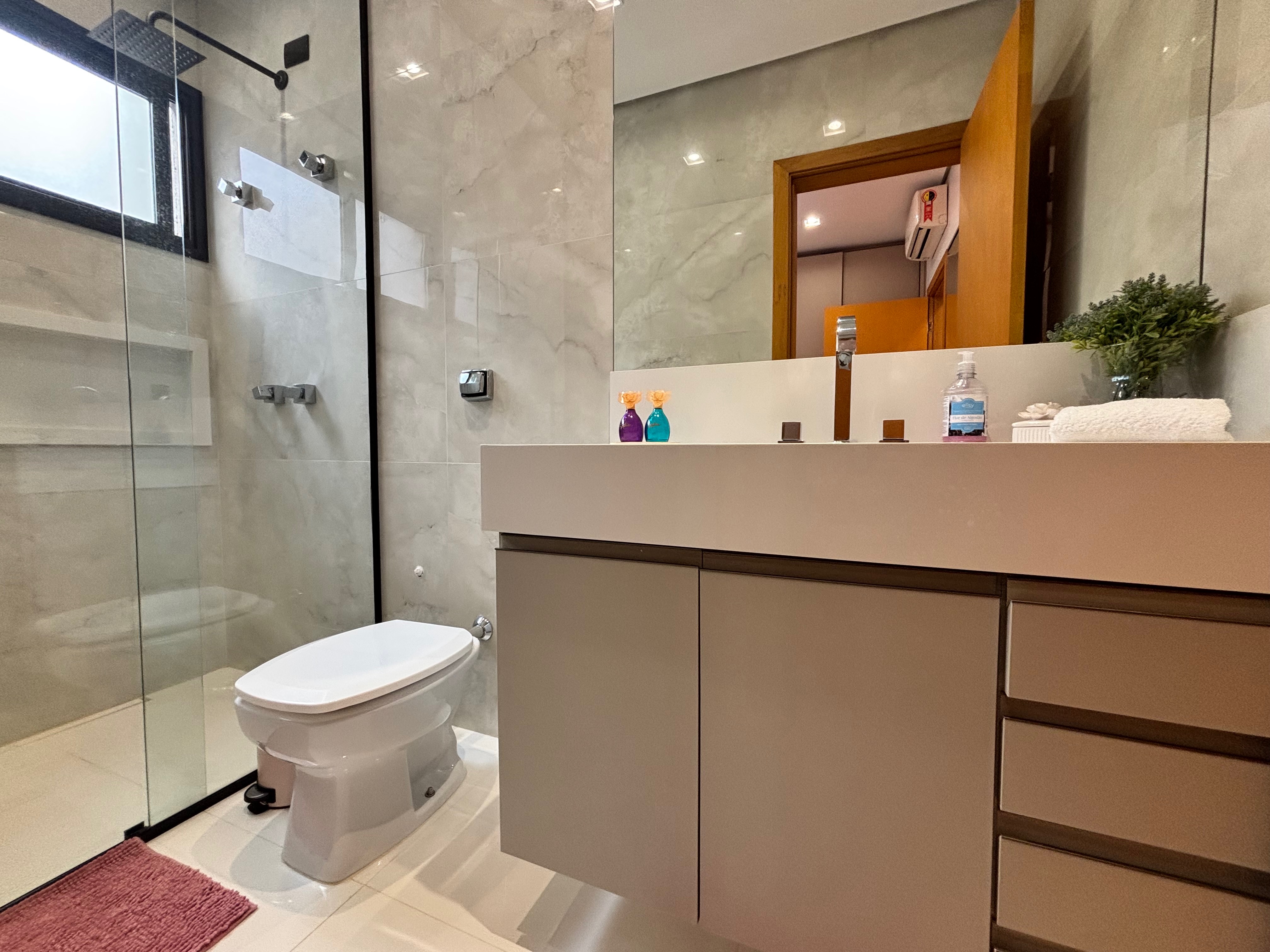 Casa térrea à venda, Condomínio Sun Lake, 249m² de construção, 3 suítes, 4 vagas  - Recanto do Salto, Londrina, PR