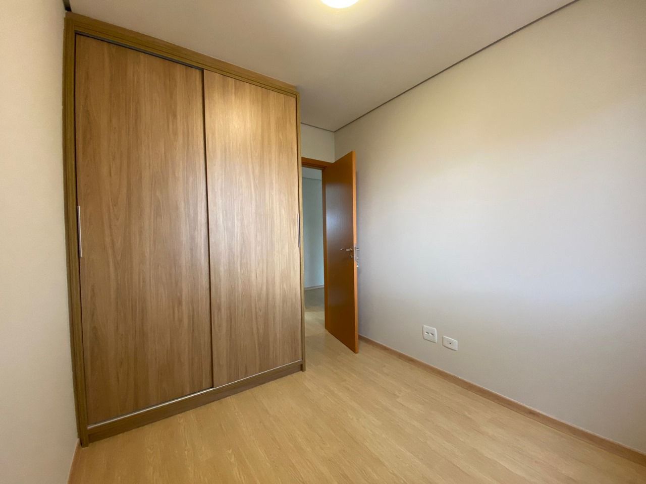 Apartamento à venda, Edifício Max Living, 83 m² privativos, 3 quartos sendo 1 suíte, Gleba Palhano, Londrina - Pr