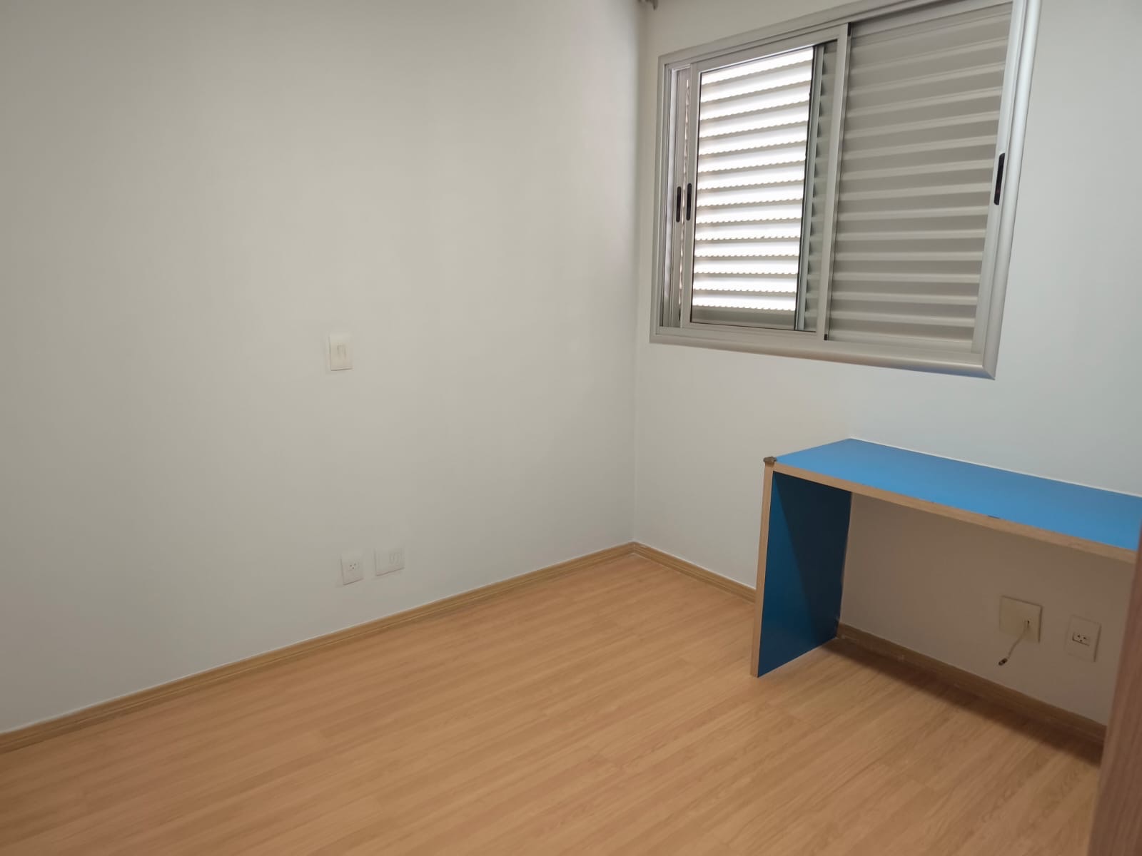 Apartamento à venda, Edificio Anita Malfatti, 103m² úteis, 3 quartos sendo 1 suíte, 2 vagas, andar altoGleba Fazenda Palhano, Londrina, PR