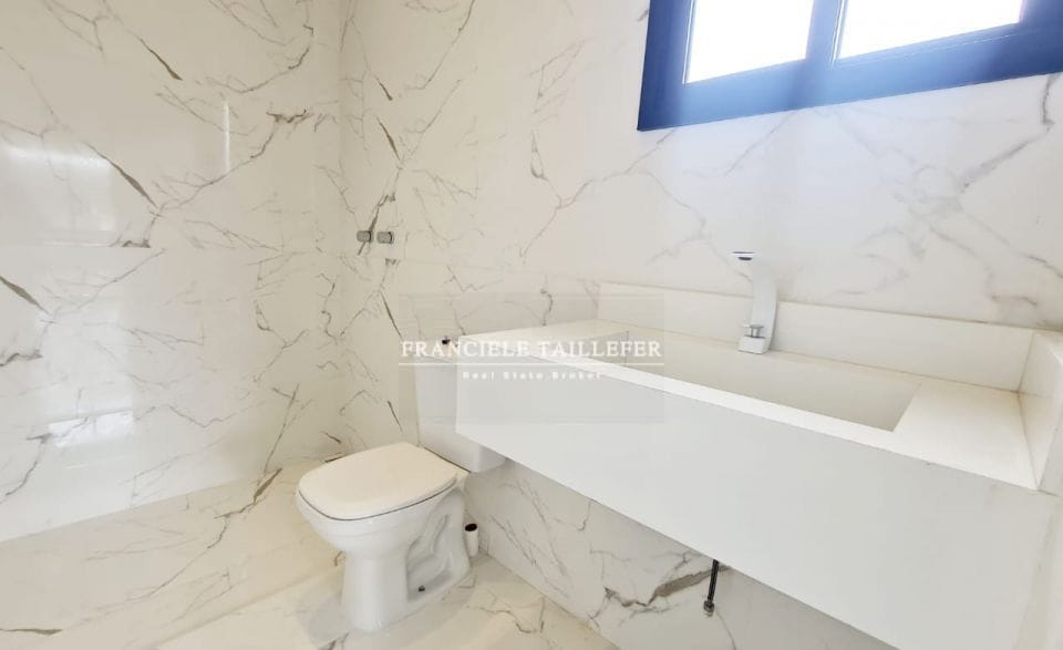 Triplex 205m²/3 suítes/4 vagas/sistema alexa - TÁUA ARANGUA - Londrina Pr