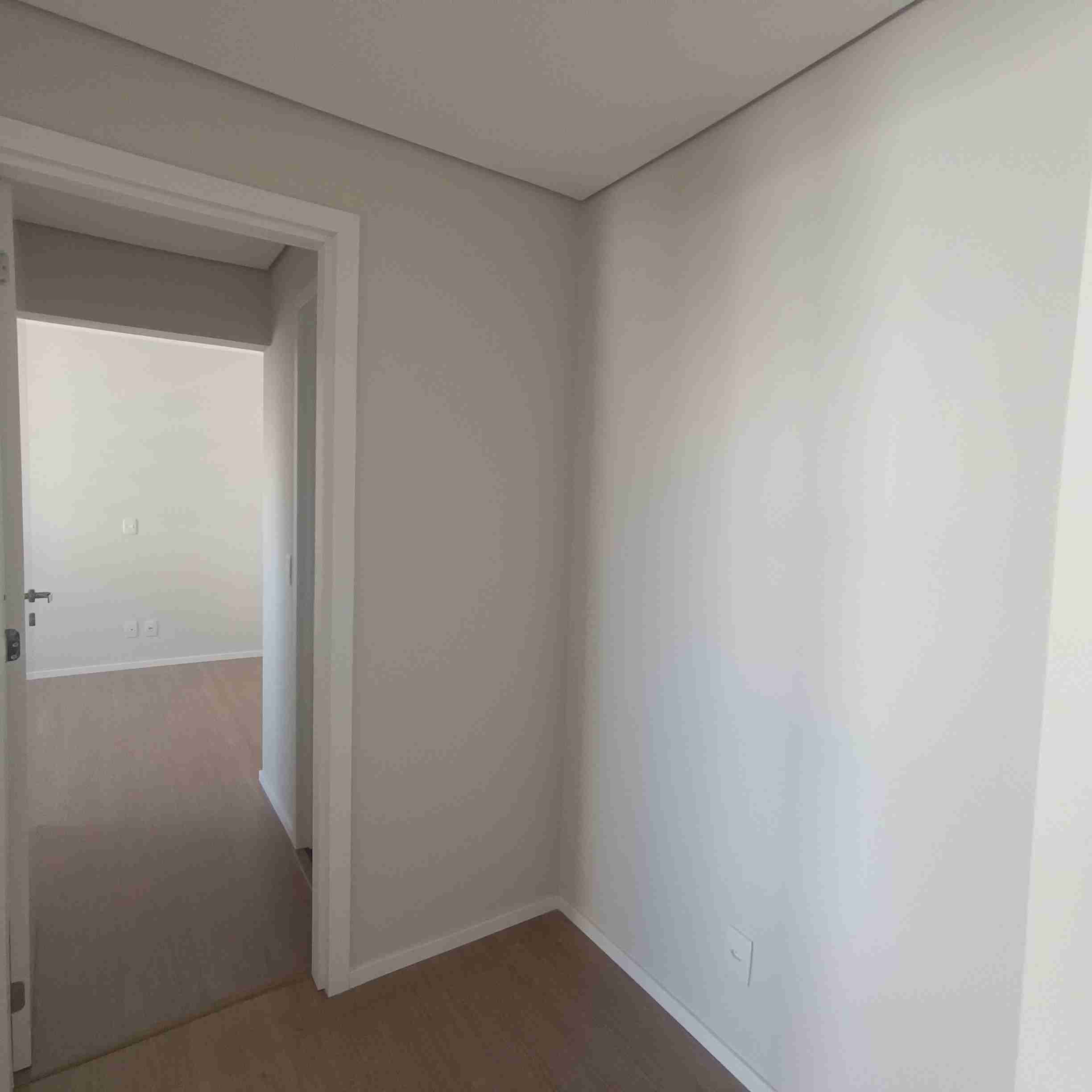 Apartamento à Venda, Edifício Vista Parque lago, 71m² úteis, 3 quartos sendo 1 suíte, 2 vagas, andar alto -  Jardim Presidente, Londrina, PR