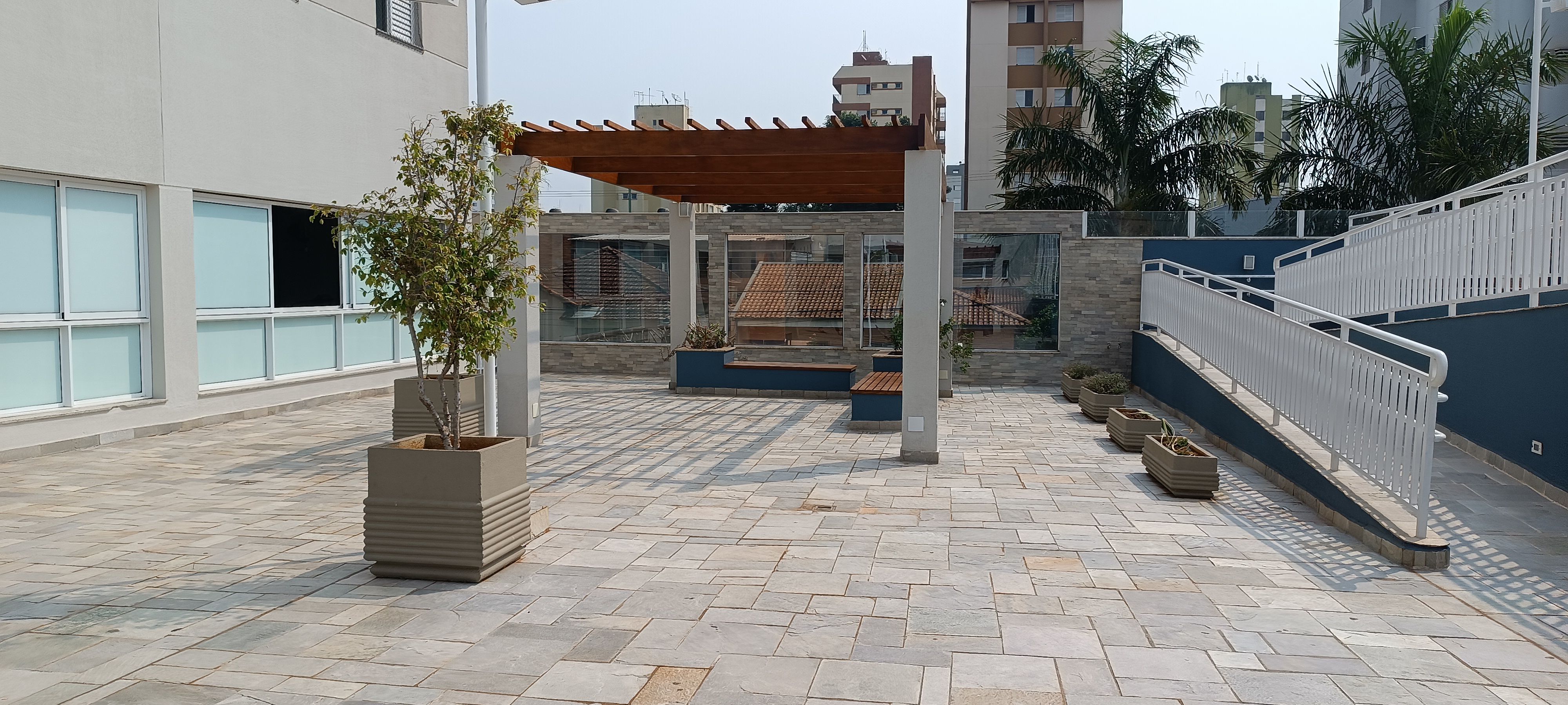Apartamento à venda, Edifício Aquaparque, 69m², 2 quartos sendo 1 suíte, próx Av Maringá- Vitória, Londrina, PR