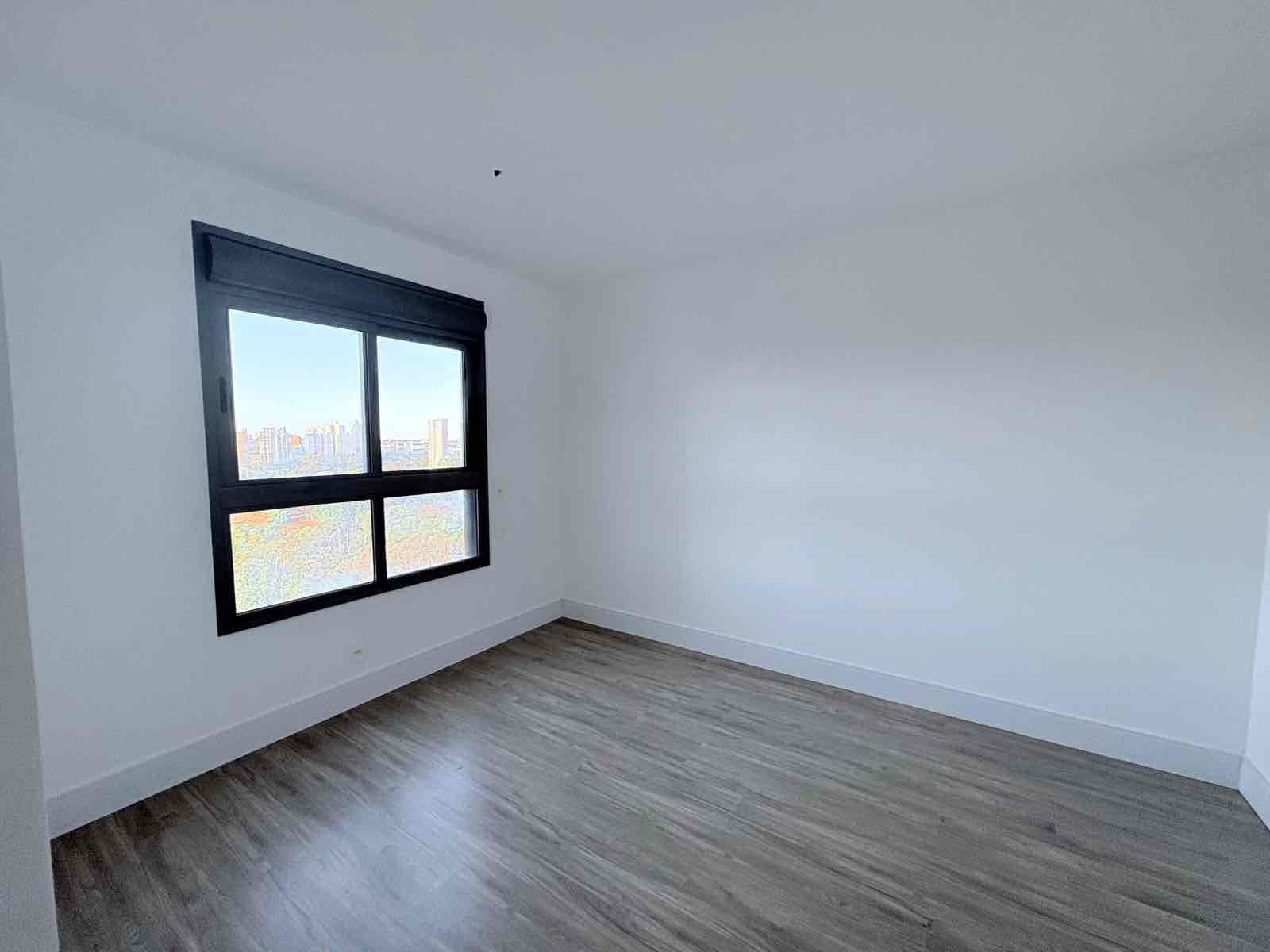 Apartamento novo à Venda, Edifício Lakeside, 232 m² úteis, 3 suítes, 4 vagas, sol da manhã,  elevador privativo, sacada com skinglass- Bela Suiça