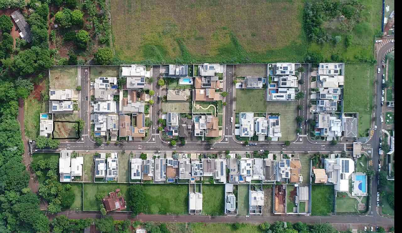 Imagens do imóveis OportunidadeTerreno de esquina  à venda, 487m² no Condomínio Ville Campestre - Londrina, PR