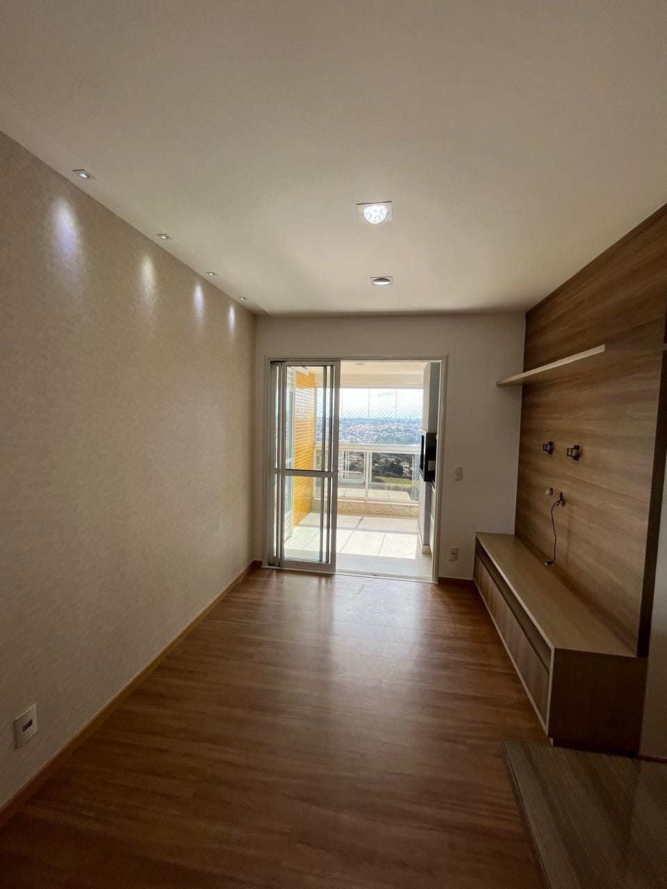 Apartamento à venda, Edifício Alameda Eco Resort , 83m² úteis, 3 dormitórios sendo 1 suíte, 2 vagas , andar alto, Gleba Palhano, Londrina, PR