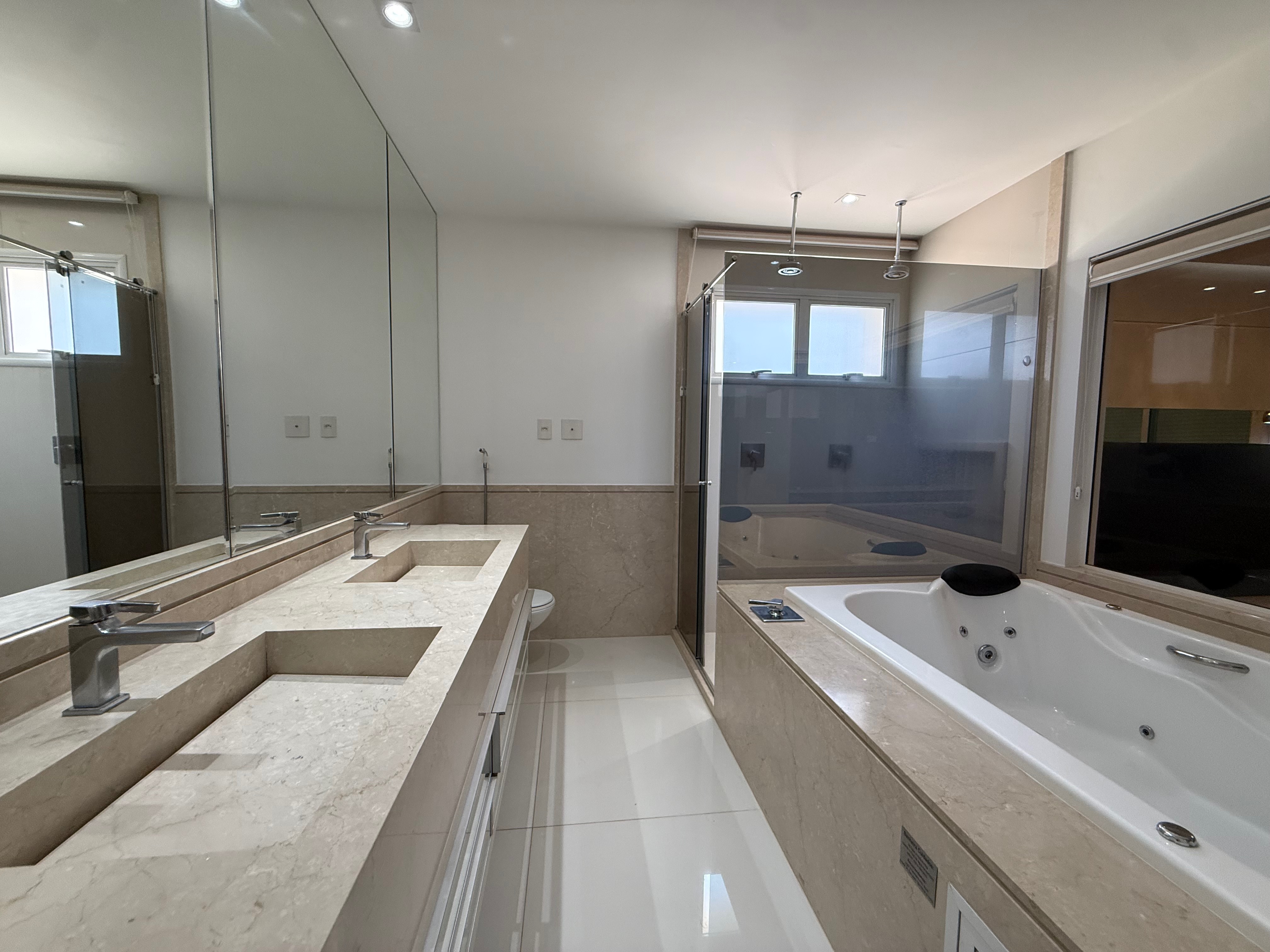 Apartamento à venda, Edifício Le Blanc, 236m² úteis, 3 suítes, 4 vagas, elevador privativo, ampla varanda gourmet - Gleba Palhano, Londrina, PR