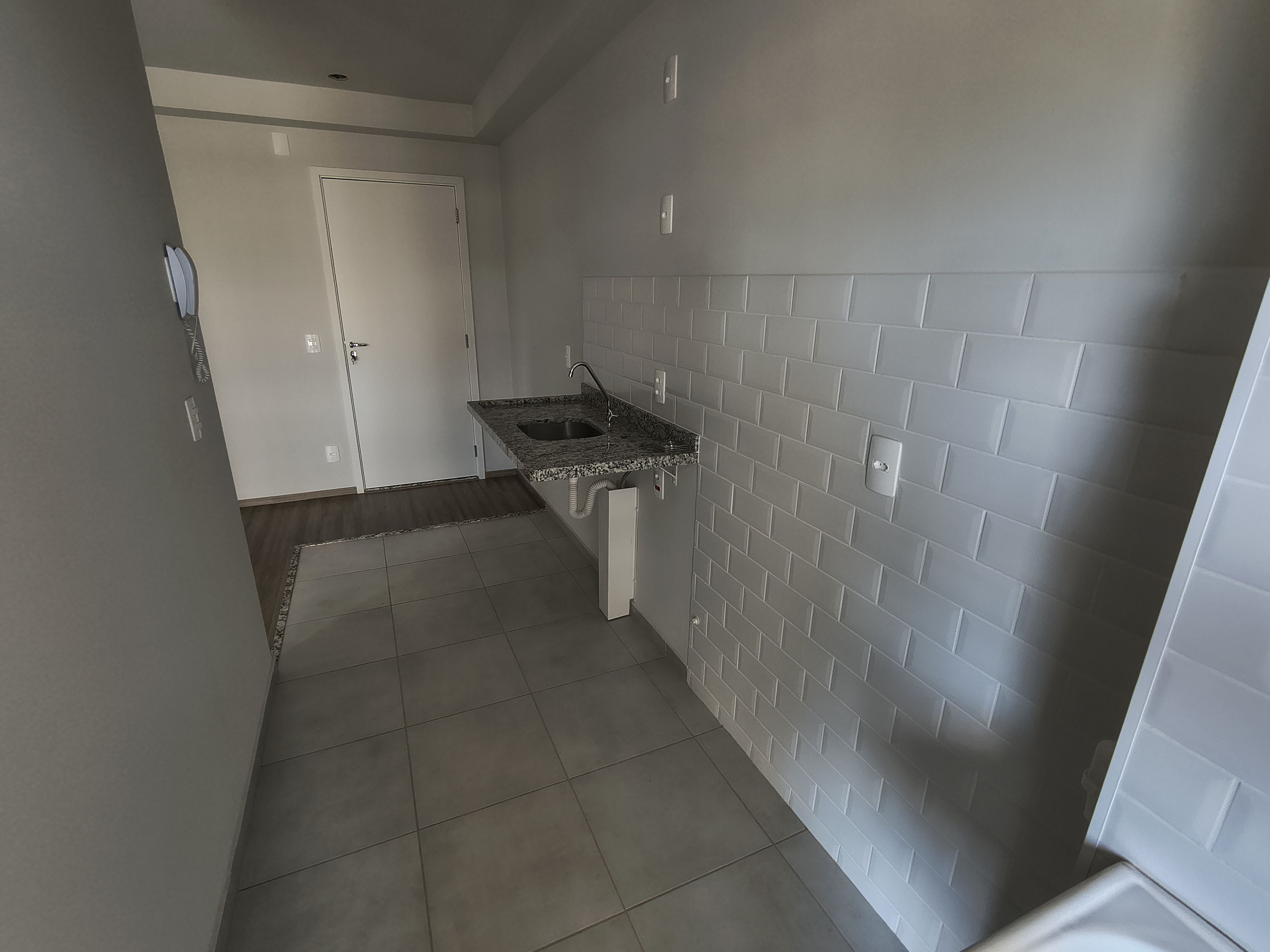 Apartamento à venda, Edifício carmel, 64M² úteis, 2 sendo 1 suíte, Sala estendida, Gleba Palhano,  Londrina - Pr