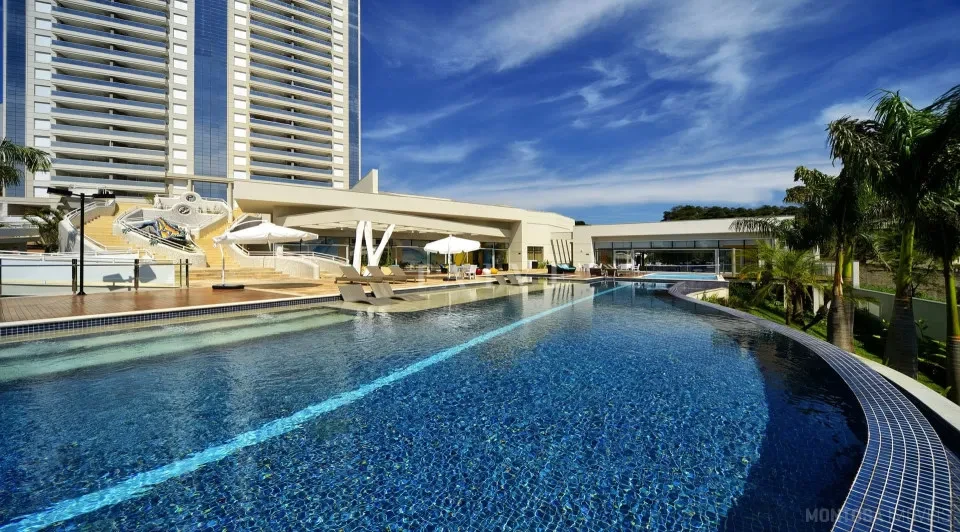 Locação Parc Güell, 3 suites, hidromassagem, vista lago igapó, planejado
