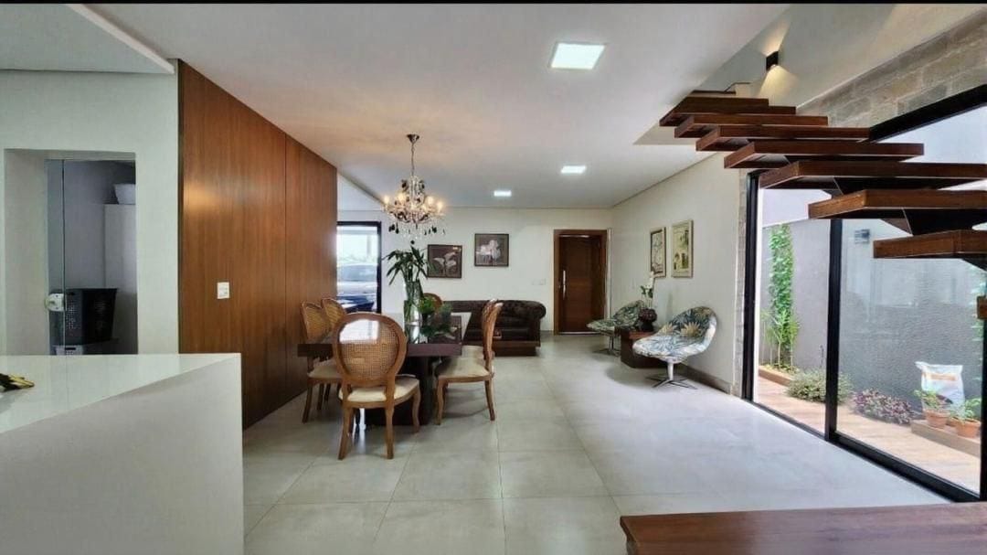 Casa à venda , Condomínio Tangará, 235m² privativos, 3 suítes, 4 garagens, churrasqueira - Parque Tauá, Londrina, PR