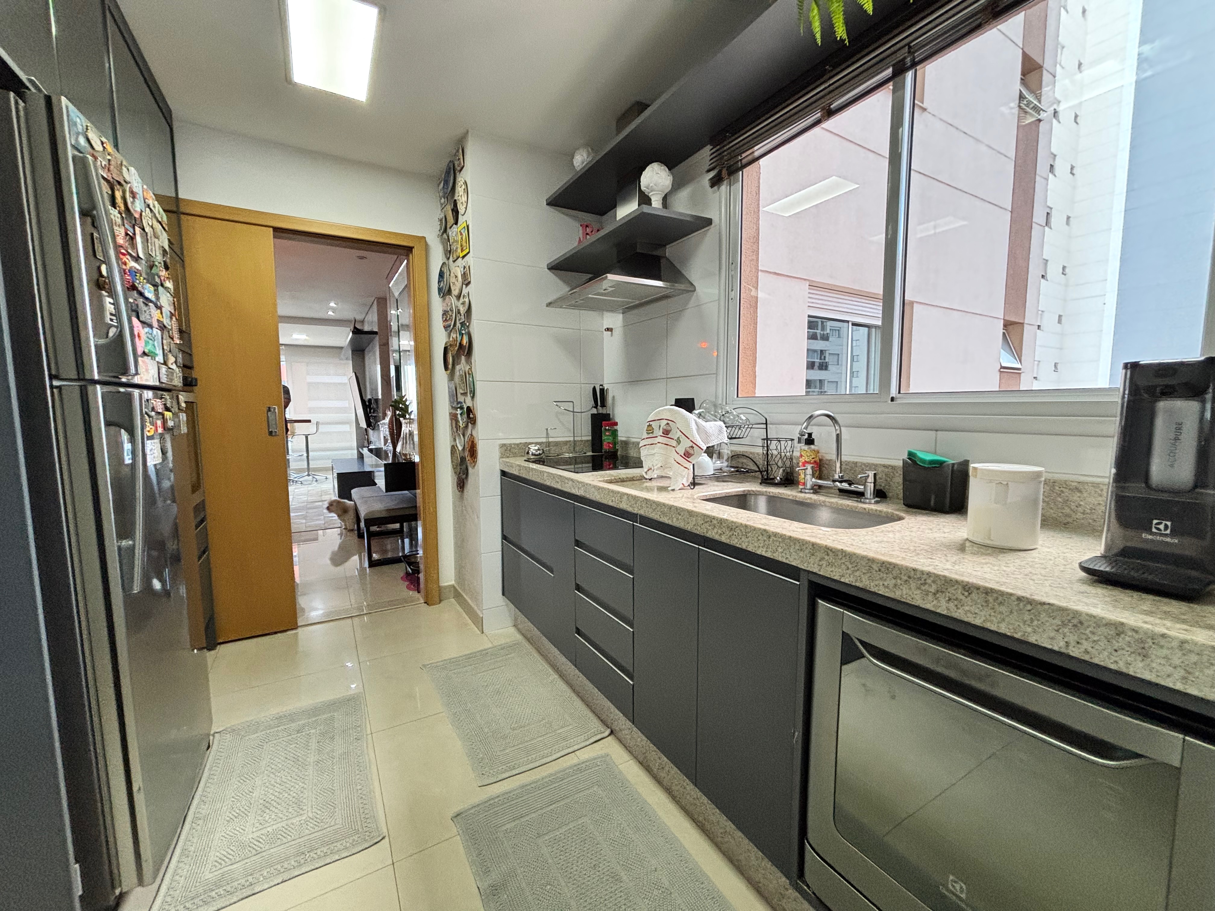 Apartamento à venda, Edifício Vert, 3 quartos sendo 1 suíte, 3 vagas, andar alto, mobiliado - Gleba Fazenda Palhano, Londrina, PR