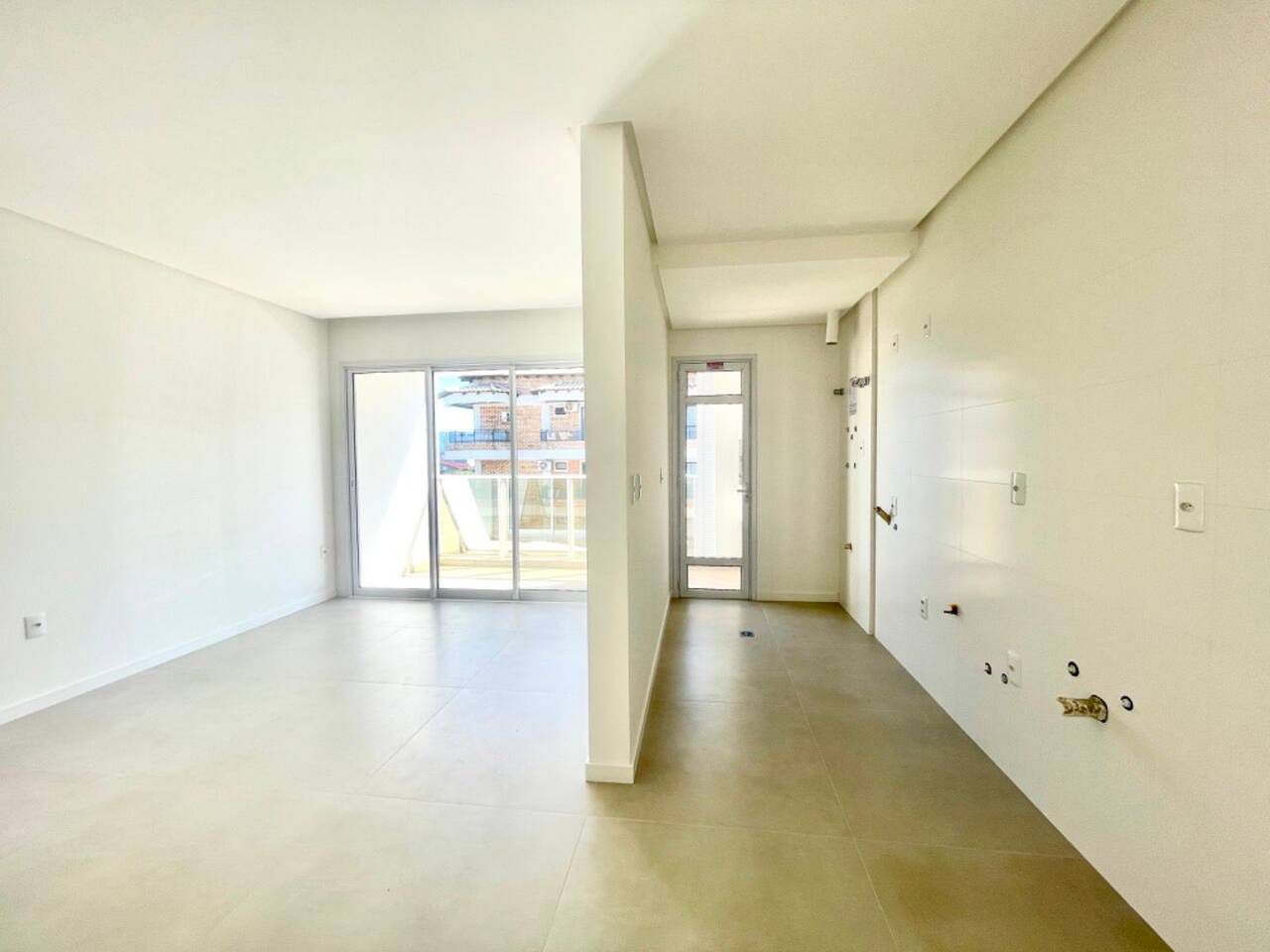 Apartamento pertinho da praia 70m² à venda/2 quartos (sendo 1 suíte) - Residencial Nassau- Canto Grande, Bombinhas, SC