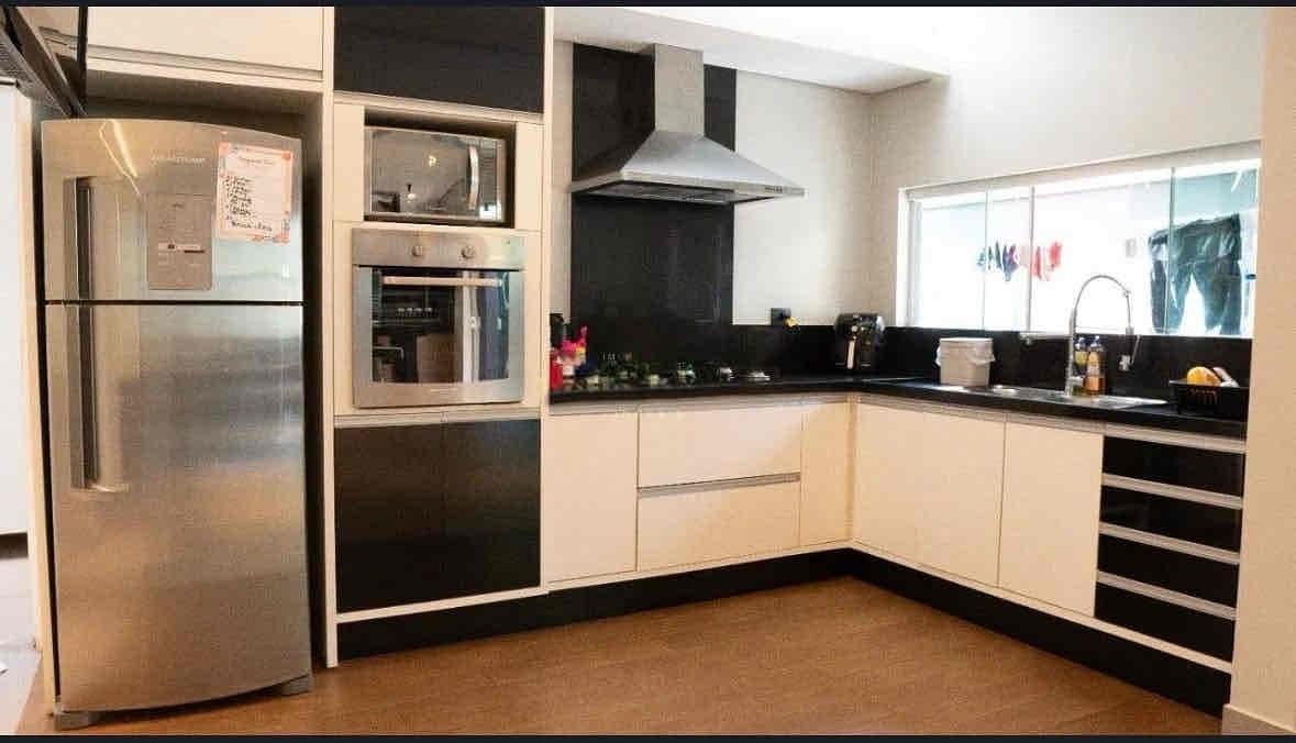 Imagens do imóveis Sobrado à venda, Royal Forest, 185m² úteis, 3 quartos sendo 1 suíte master com hidro e 2 demi suítes, espaço gourmet com piscina Esperança, Londr