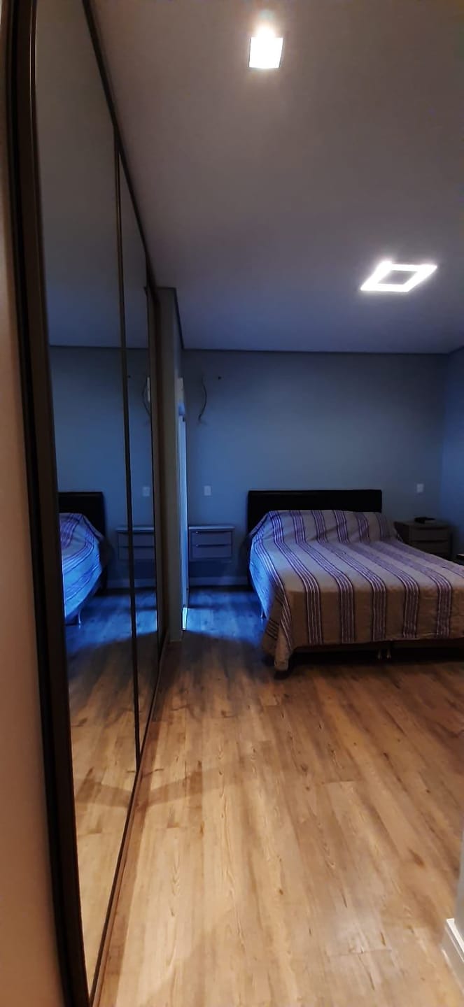 Casa à venda/ 3 quartos (sendo 1 suíte master com hidro)- Cond. Royal Maison Londrina, PR