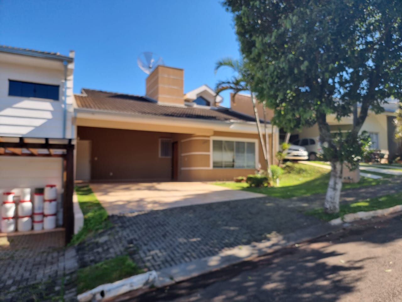 Casa  para venda,  Condomínio Havana, 190m²úteis, 4 quartos sendo 1 suíte, 02 vagas - Aragarça -  Londrina, PR
