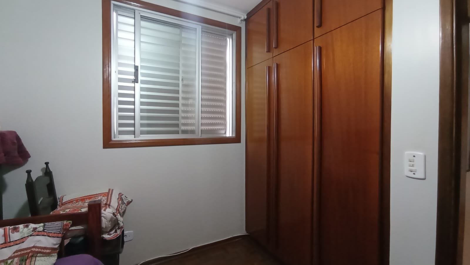 Apartamento à venda, Residencial Monterrey, 71m², 3 dormitórios, 1 banheiros, 1 vagas de garagem, 5º andar, Região Leste, Jardim Antares, Londrin