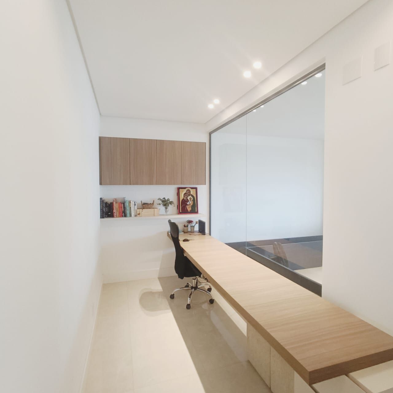 Apartamento à Venda, Ed Grand Palais, 3 suítes , completo em móveis planejados, andar alto- Gleba Fazenda Palhano, Londrina, PR
