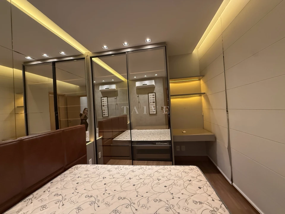 Apartamento mobiliado e decorado Champs Élysées 3 suites com closet e hidromassagem na Praça Pè Vermelho em Londrina
