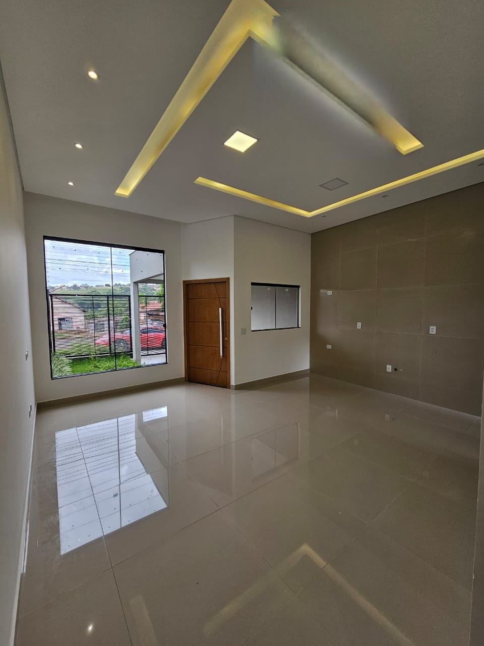 Casa à venda, 115m² úteis, 3 quartos  sendo 1 suíte, nunca habitada -  Ouro Verde, Londrina, PR