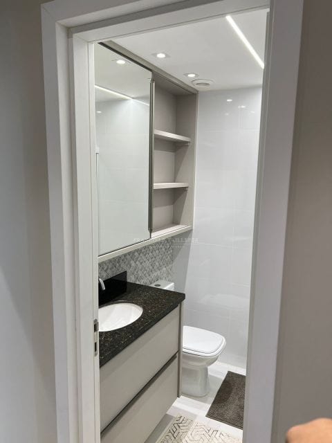 Apartamento à Venda,  Edifício Vista Parque Lago Igapó, 72m² úteis, 2 quartos, 2 vagas, andar alto - Jardim Presidente, Londrina, PR