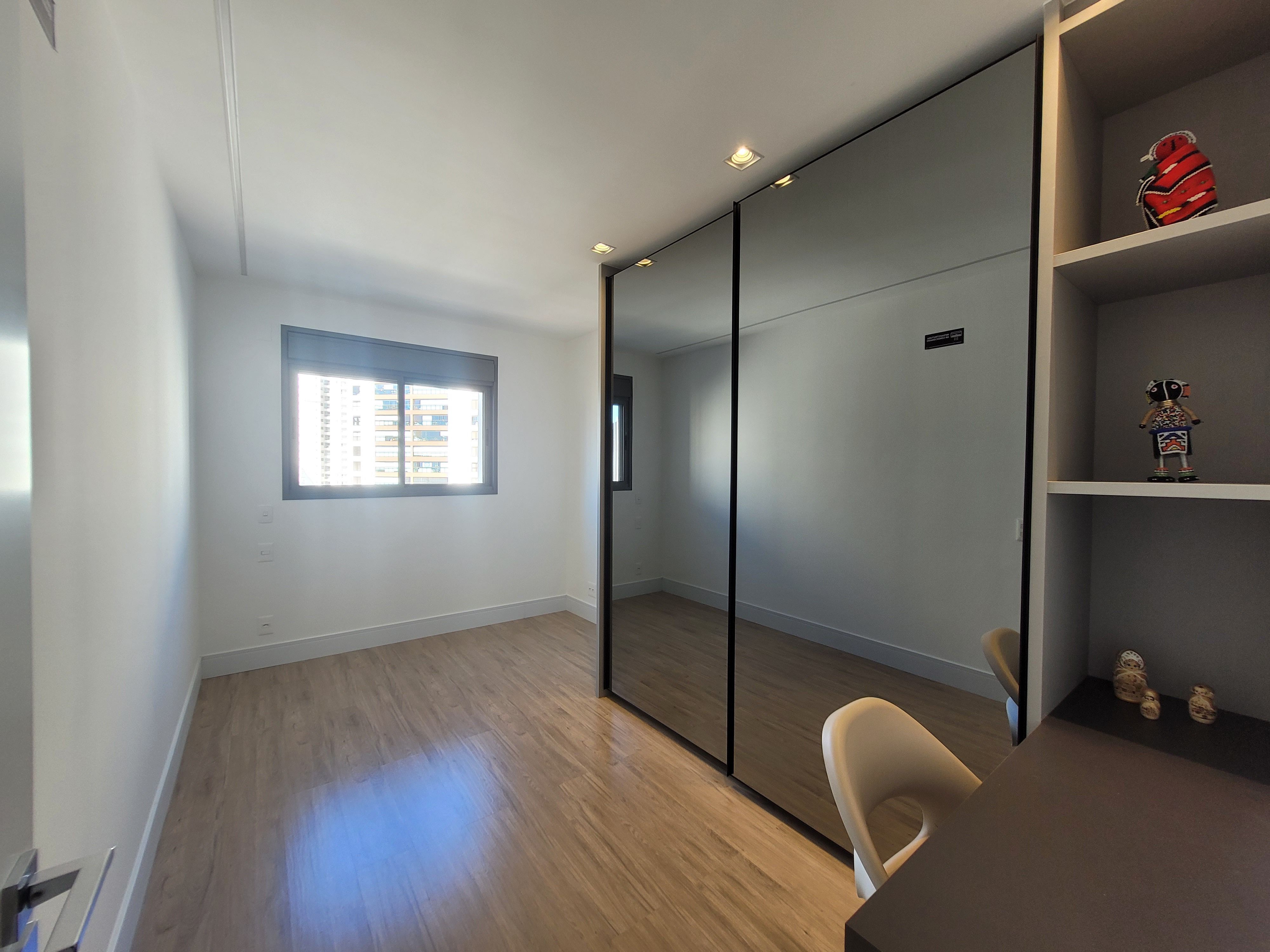 Apartamento à venda no Edifício Glória Residence, mobiliado, 114m², com 3 dormitórios, andar alto,  - Gleba Palhano - Londrina/PR