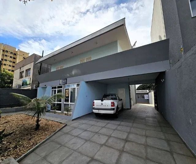 Sobrado à venda, sobrado 250m² úteis, na rua Mato Grosso centro, Londrina, PR