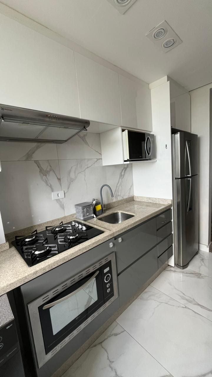 Apartamento à venda, Edifício Spazio Louvre, 46m² úteis, 2 quartos, mobiliado - Gleba Fazenda Palhano, Londrina, PR