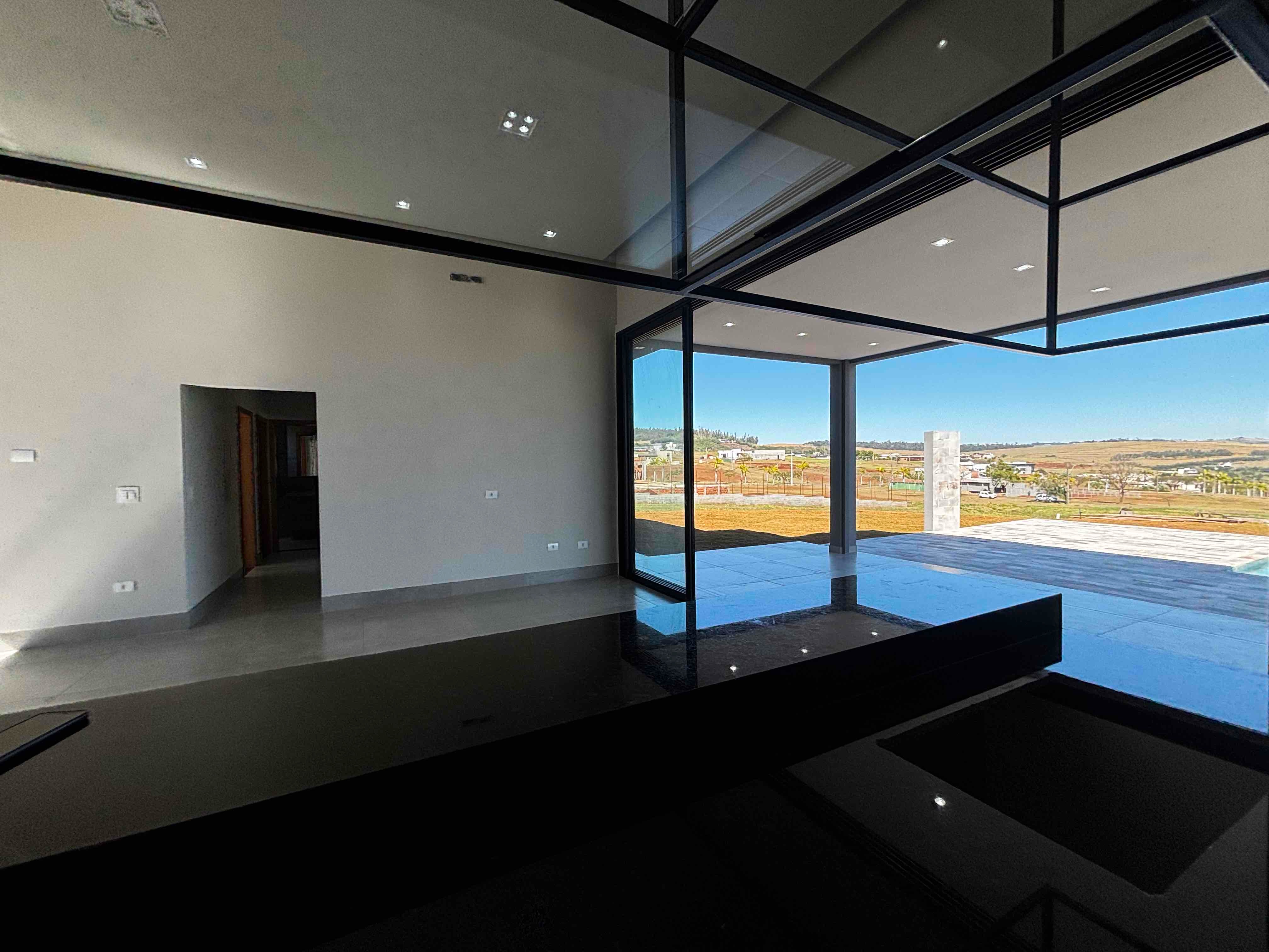 CASA NOVA A VENDA, CONDOMINIO ECOVILLAS DO LAGO, 3 QUARTOS, 1 SUÍTE, PISCINA AQUECIDA
