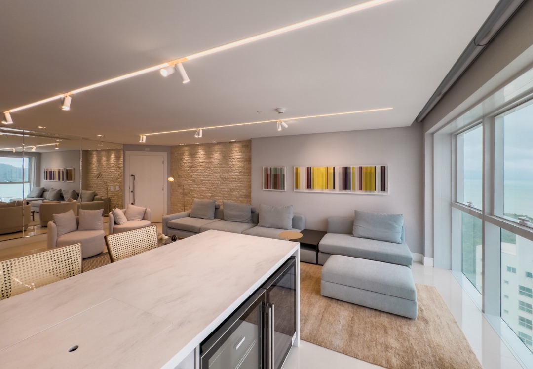 Apartamento à venda vista mar - Edifício Infinity Coast, 164m² úteis, 3 suítes, andar alto, 3 vagas  -  Pioneiros, Balneário Camboriú, SC