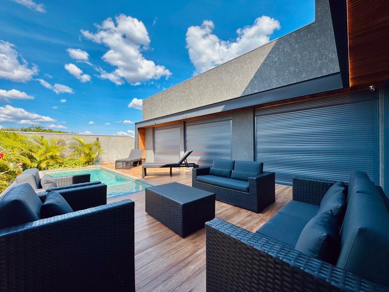 Casa com Porteira fechada no condomínio Sun Lake -  Londrina, PR