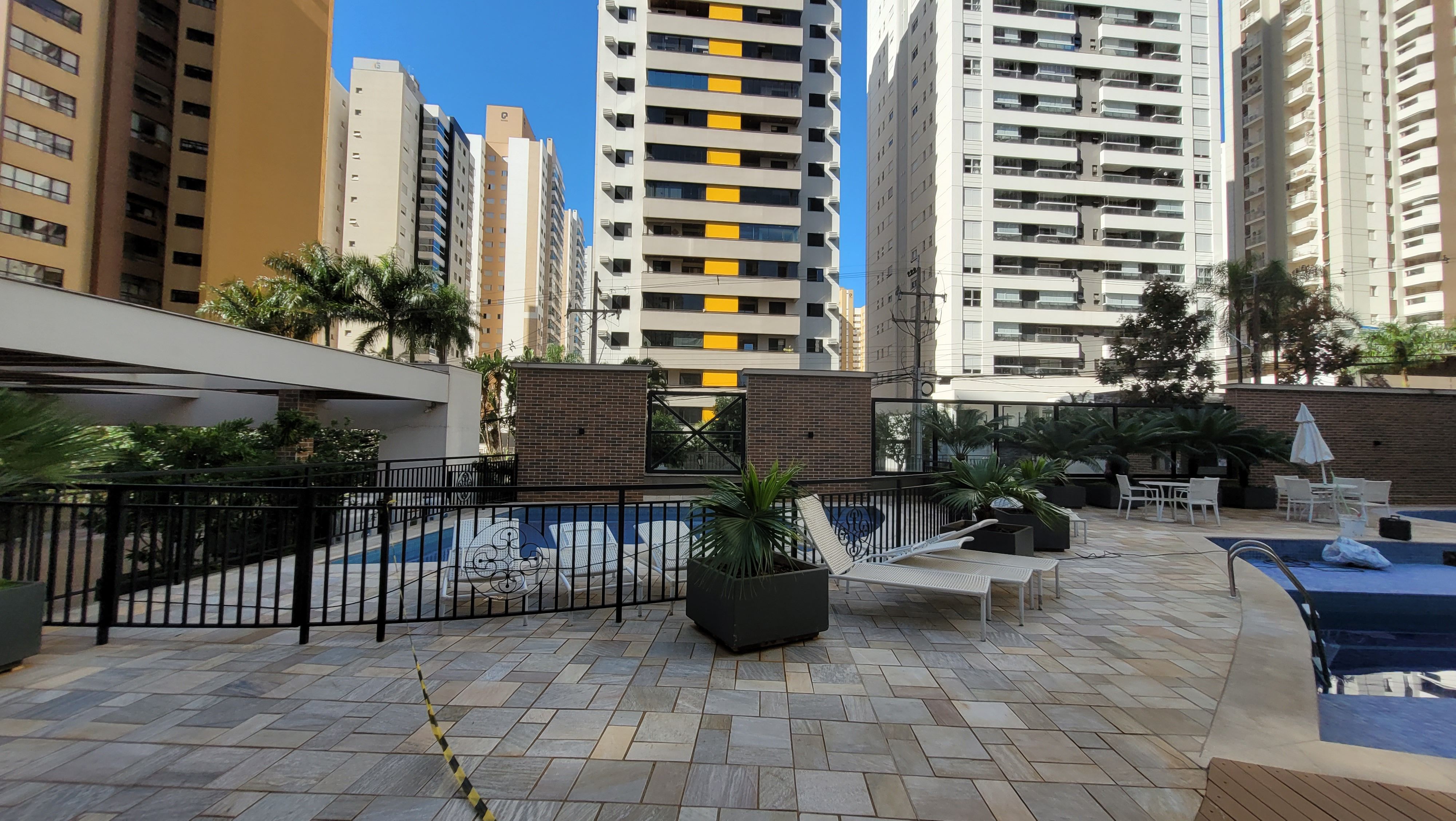 Apartamento  à Venda, 173m² privativos, Ed Queens Park, 3 suítes sendo 1 master, 2 vagas - Gleba Fazenda Palhano, Londrina, PR