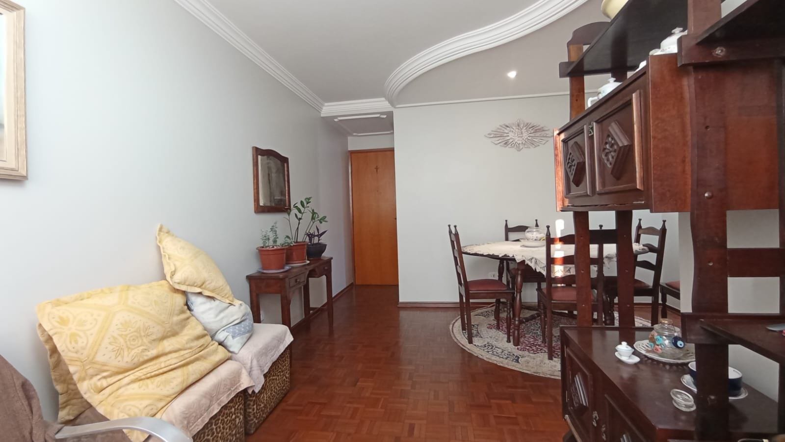 Apartamento à venda, Residencial Monterrey, 71m², 3 dormitórios, 1 banheiros, 1 vagas de garagem, 5º andar, Região Leste, Jardim Antares, Londrin