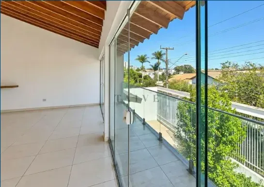 Casa à venda no bairro Tucanos, zona Sul, Londrina, com 4 suítes, 600 m², amplo quintal - foto 15