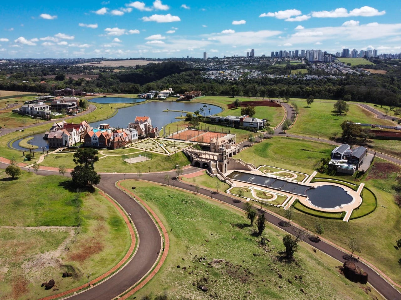 Terreno à venda, Condomínio Euro Royal, 1200m² total - Vivendas do Arvoredo, Londrina, PR