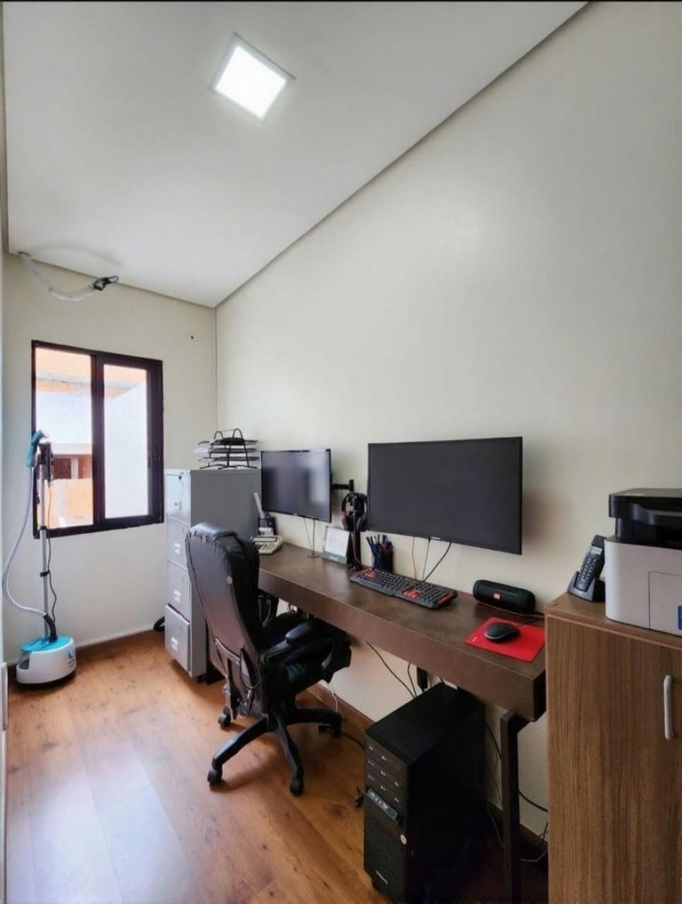 Casa à venda , Condomínio Tangará, 235m² privativos, 3 suítes, 4 garagens, churrasqueira - Parque Tauá, Londrina, PR