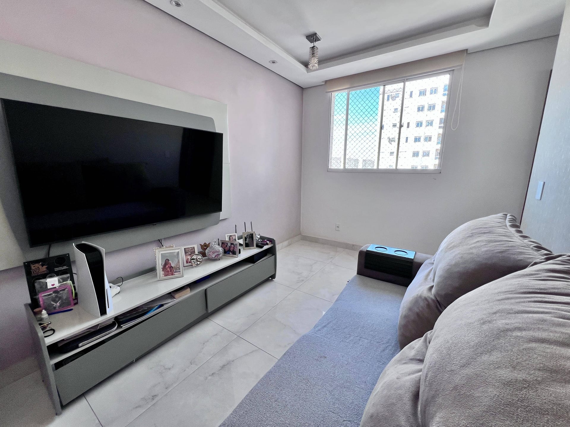 Apartamento à venda, Cond. Lagoa Bonita, 45m2 Uteis, 2 Dorm, Sol Manhã, 1 vaga de Garagem, Bairro:Acquaville, Londrina, PR