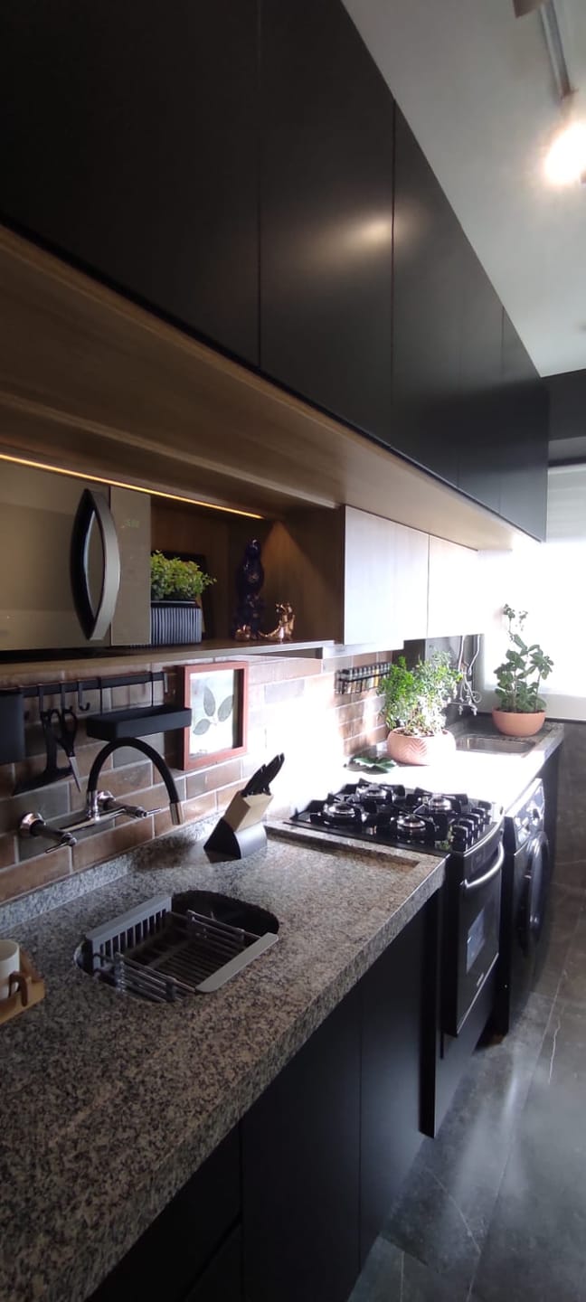 Apartamento a venda,Ed Sunset Faria Lima, 54m² úteis,2 quartos, móveis planejados, andar alto -  Gleba Fazenda Palhano, Londrina, PR