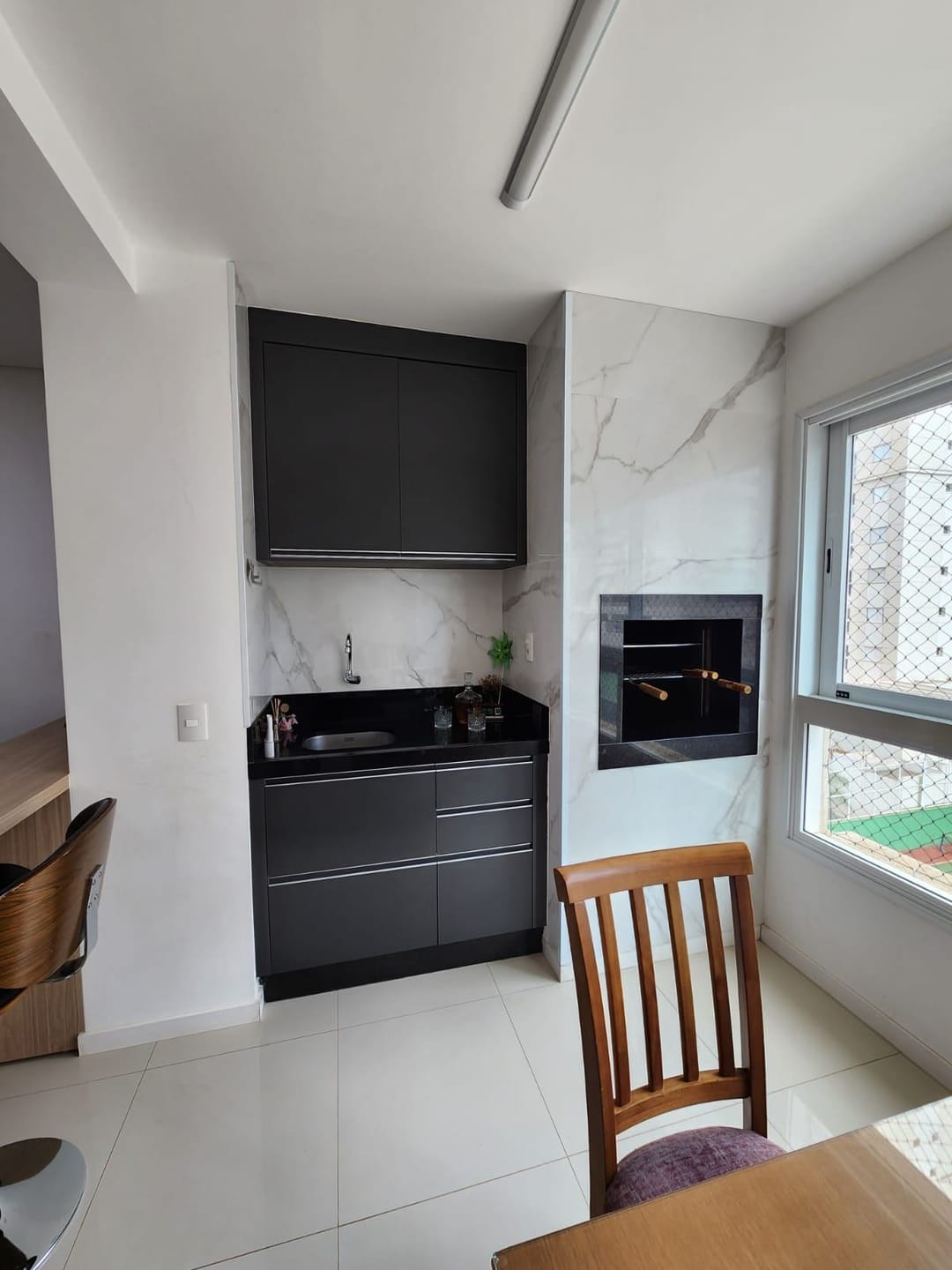 Apartamento à venda, mobiliado na Gleba Fazenda Palhano, Londrina, PR