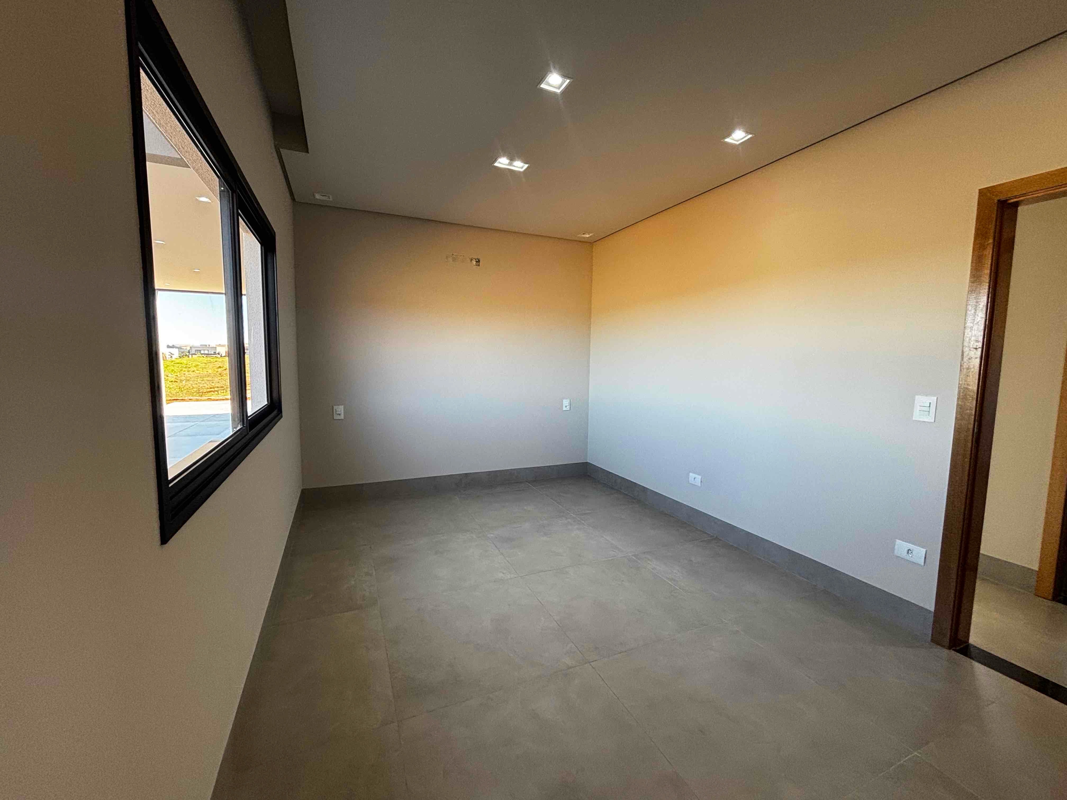 CASA NOVA A VENDA, CONDOMINIO ECOVILLAS DO LAGO, 3 QUARTOS, 1 SUÍTE, PISCINA AQUECIDA