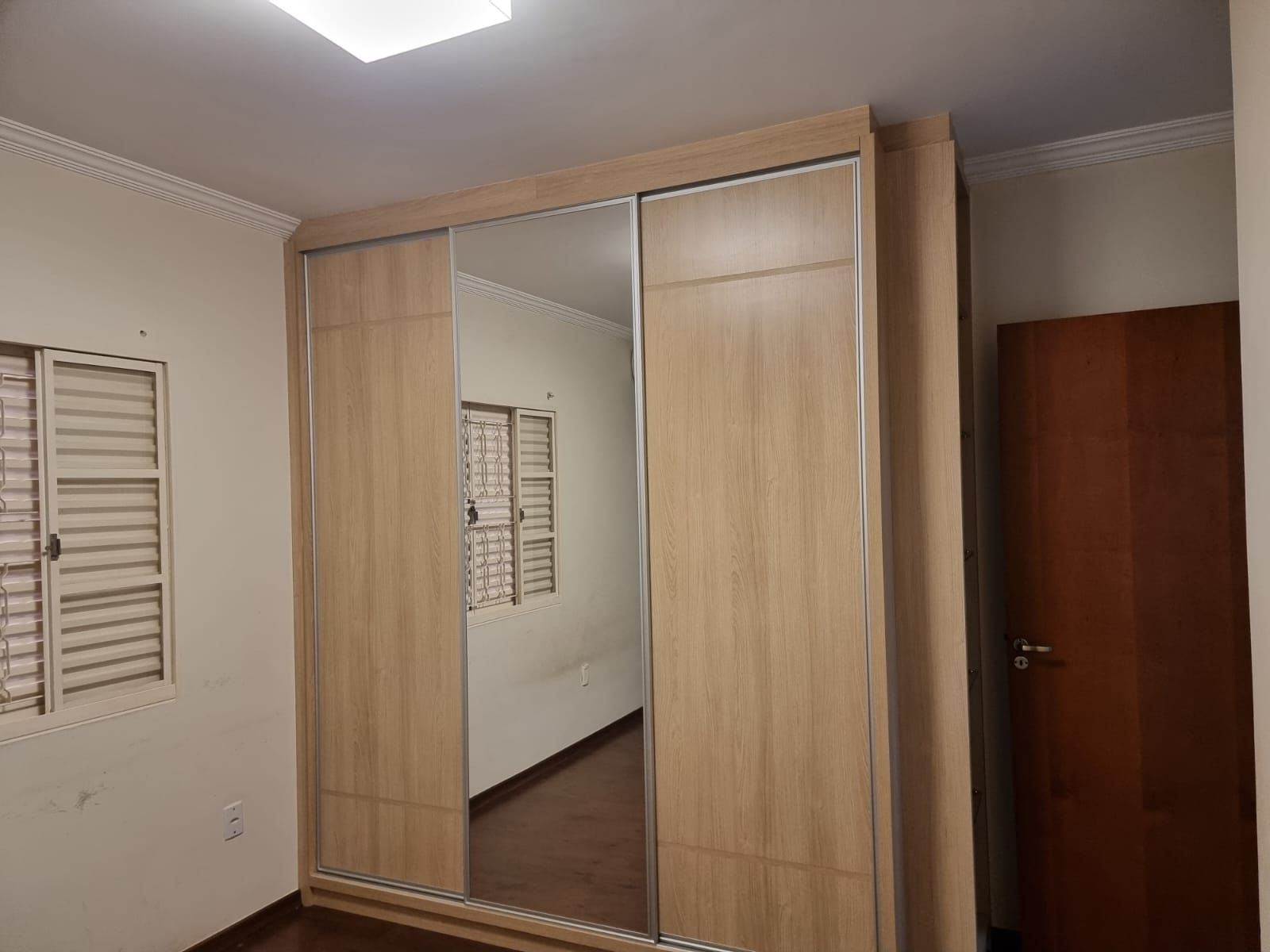 Casa  para venda,  Condomínio Havana, 190m²úteis, 4 quartos sendo 1 suíte, 02 vagas - Aragarça -  Londrina, PR