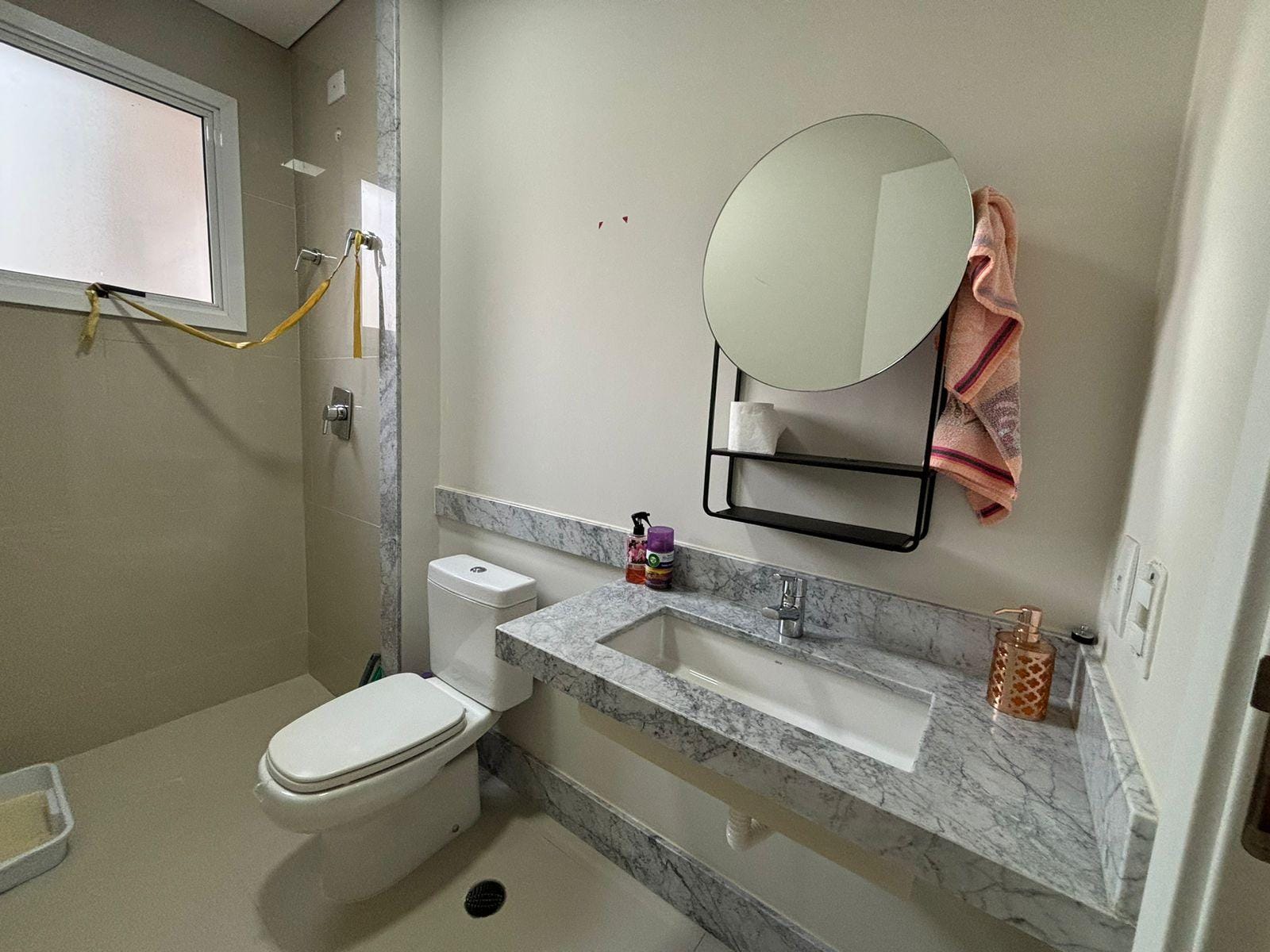 Apartamento à venda, 173 m²úteis, Edifício Queens Park, 3 suítes, closet e hidro, Varanda gourmet, decorado na Gleba Fazenda Palhano -Londrina, P