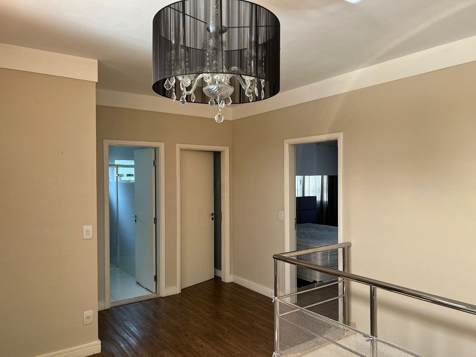 Sobrado à venda, Royal Forest, 280m² úteis, 4 quartos sendo 2 suítes, completo em móveis planejados, piscina - Esperança, Londrina, PR