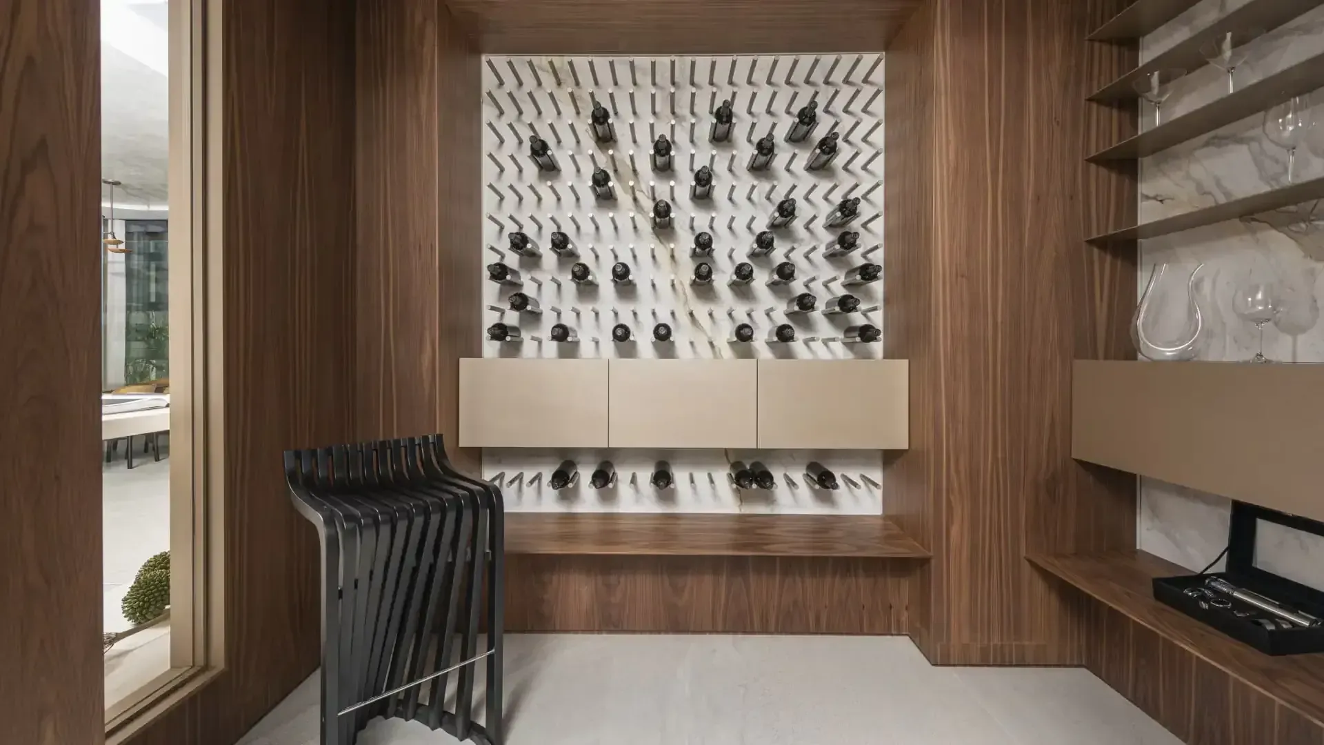 Apartamento à Venda, Edifício Artesano, 336,53m² úteis,  4 suítes, varanda integrada, elevador privativo, 2 vagas - Gleba Fazenda Palhano, Londri